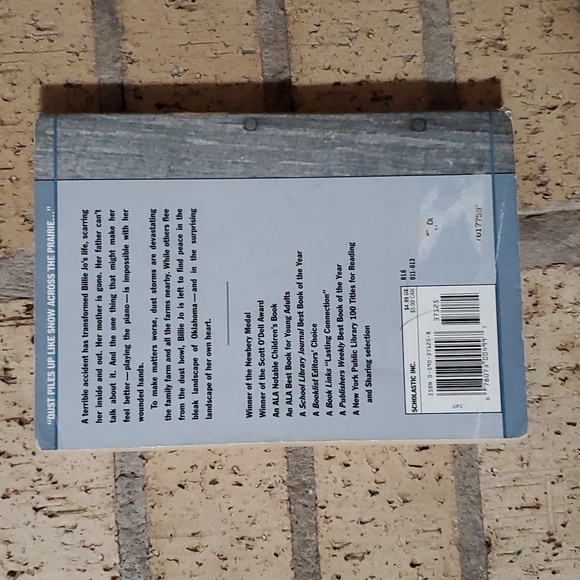 Out of the Dust by Karen Hesse - Picture 2 of 2